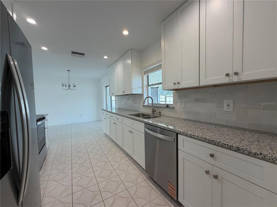Active With Contract: $335,000 (3 beds, 2 baths, 1120 Square Feet)