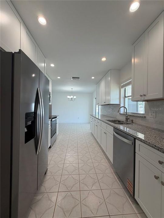 Active With Contract: $335,000 (3 beds, 2 baths, 1120 Square Feet)
