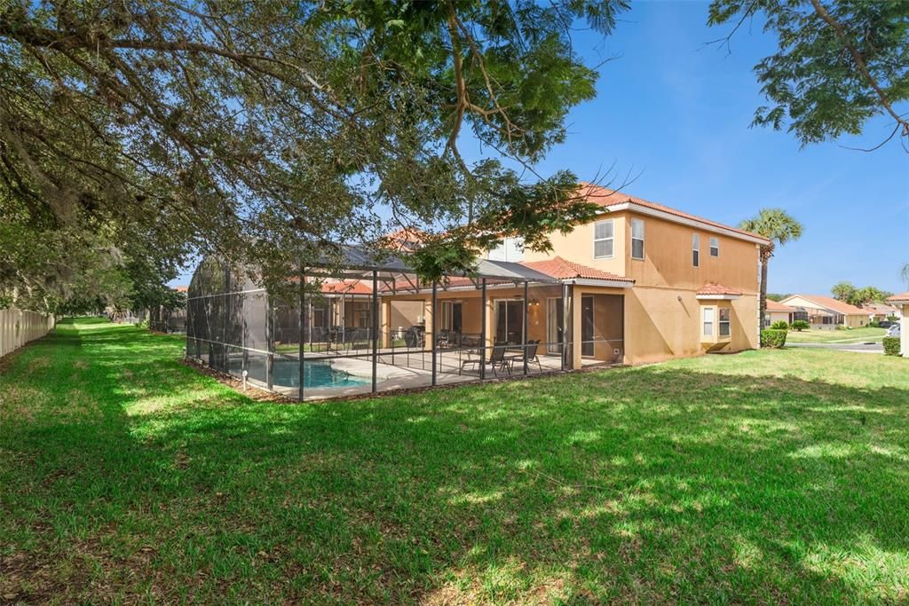 В аренду: $4,100 (6 спален, 5 ванн, 2771 Квадратных фут)