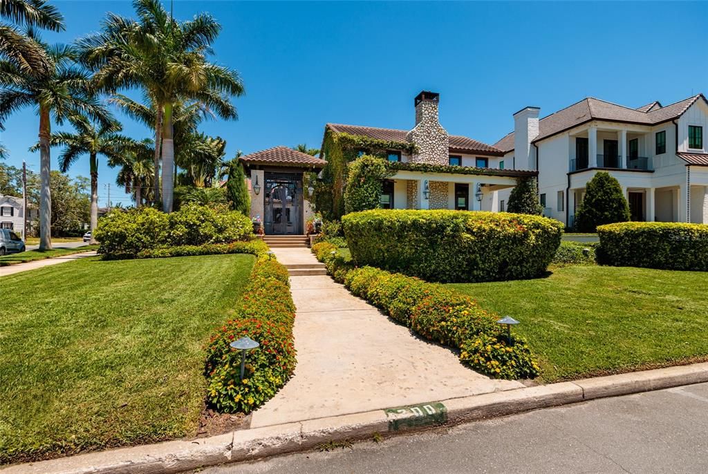 For Sale: $4,999,000 (3 beds, 3 baths, 3786 Square Feet)