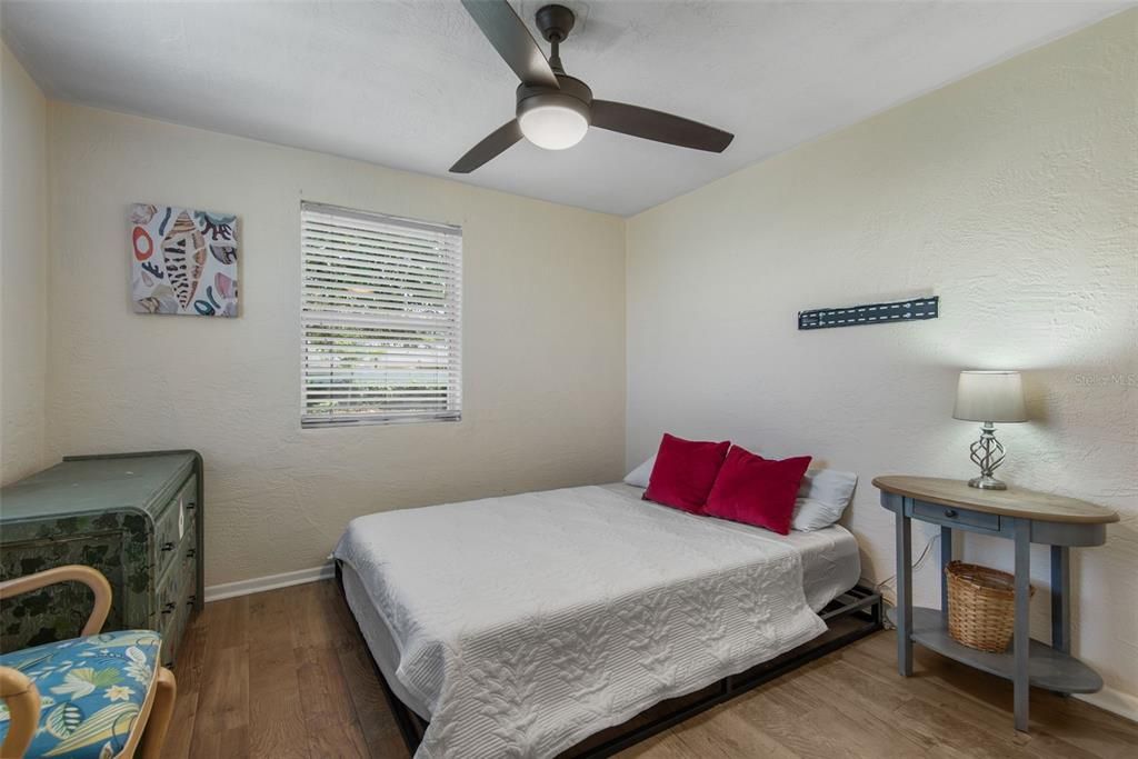 For Sale: $329,000 (3 beds, 2 baths, 1146 Square Feet)