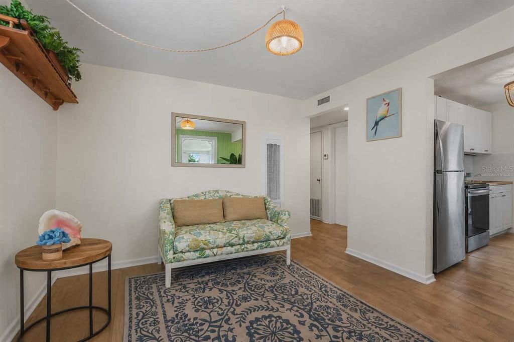 For Sale: $329,000 (3 beds, 2 baths, 1146 Square Feet)