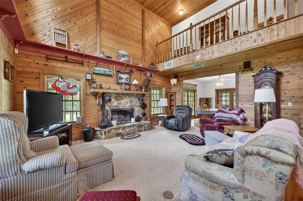 For Sale: $899,900 (4 beds, 2 baths, 3110 Square Feet)