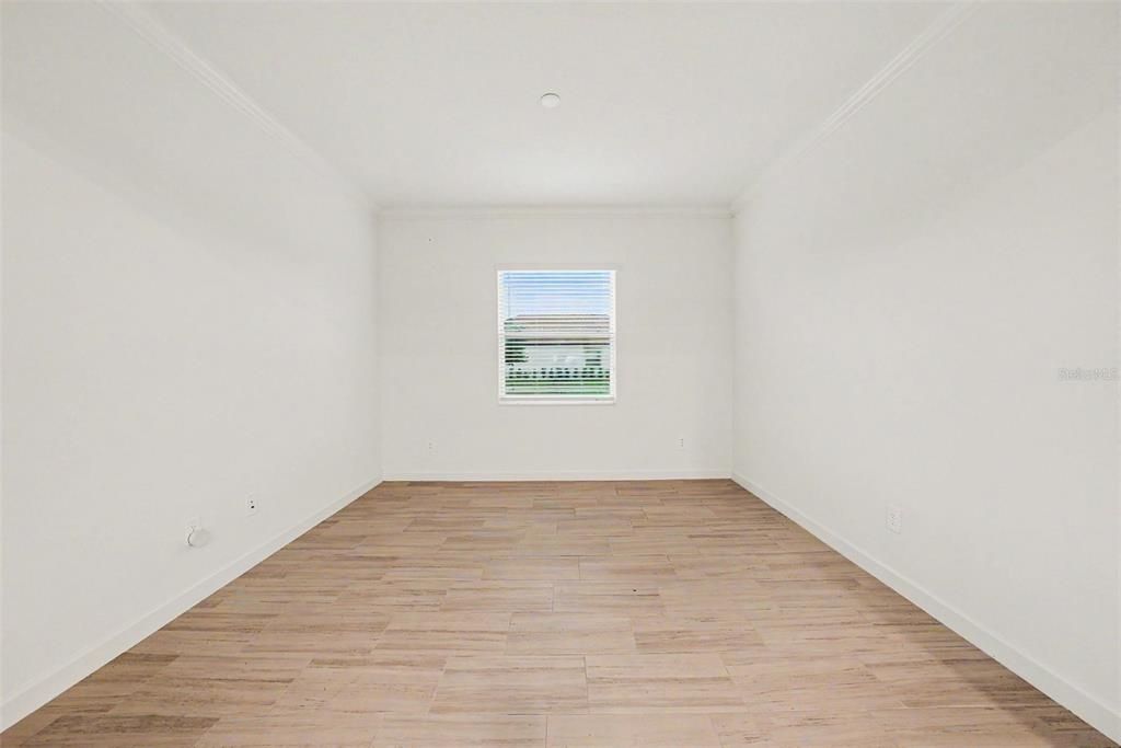 For Sale: $490,000 (3 beds, 3 baths, 2651 Square Feet)