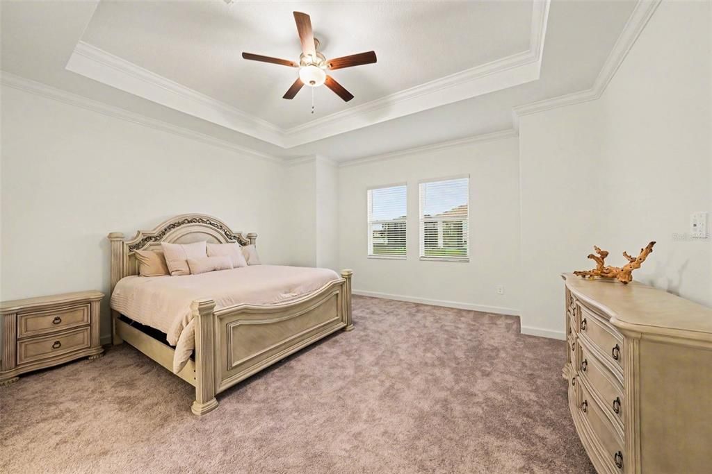 For Sale: $490,000 (3 beds, 3 baths, 2651 Square Feet)