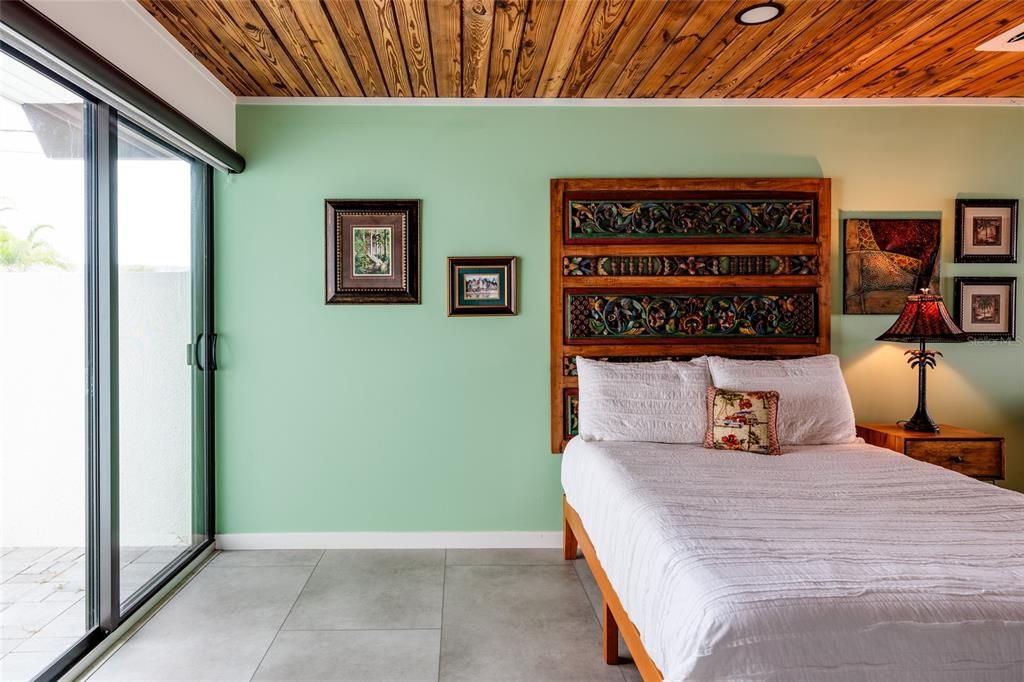 For Sale: $739,500 (2 beds, 2 baths, 1395 Square Feet)