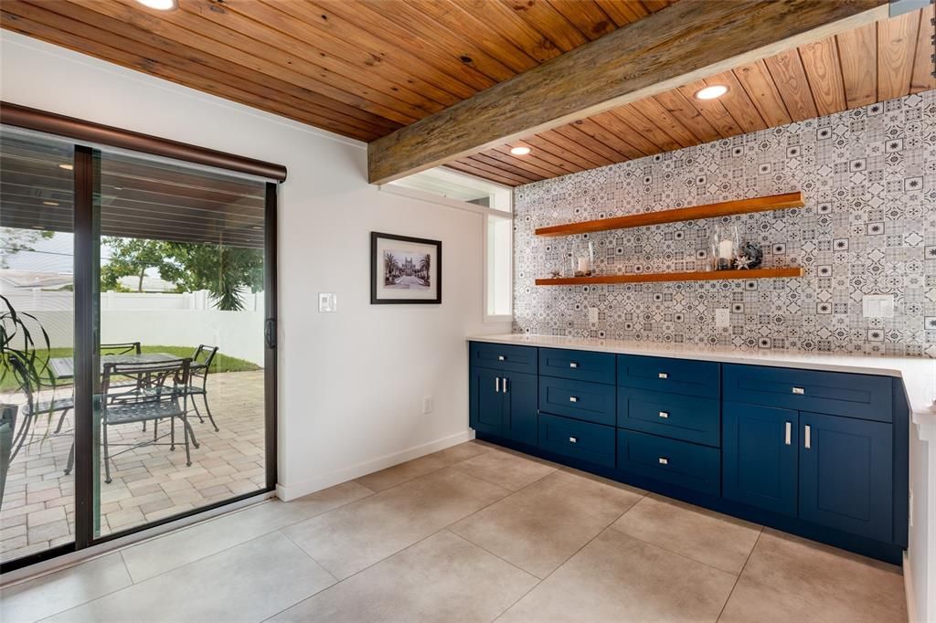 For Sale: $739,500 (2 beds, 2 baths, 1395 Square Feet)