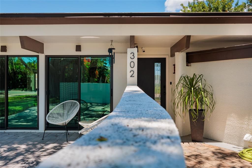For Sale: $739,500 (2 beds, 2 baths, 1395 Square Feet)