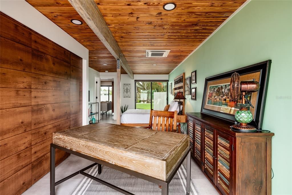 For Sale: $739,500 (2 beds, 2 baths, 1395 Square Feet)