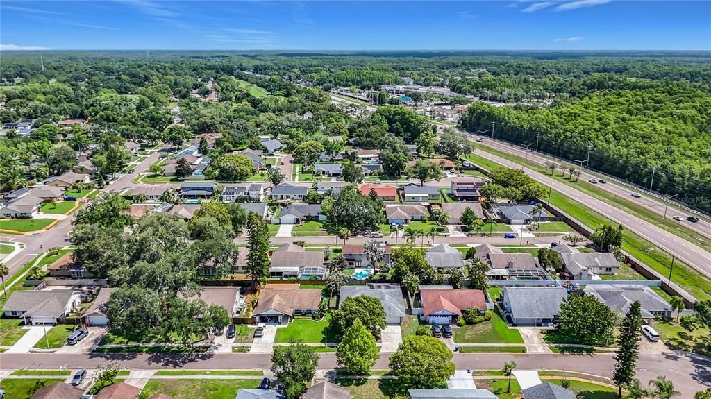 На продажу: $365,000 (4 спален, 2 ванн, 1570 Квадратных фут)