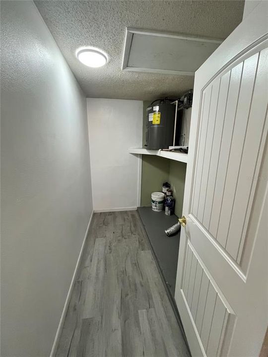 For Rent: $1,999 (2 beds, 2 baths, 923 Square Feet)