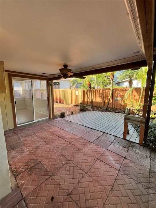 For Rent: $1,999 (2 beds, 2 baths, 923 Square Feet)
