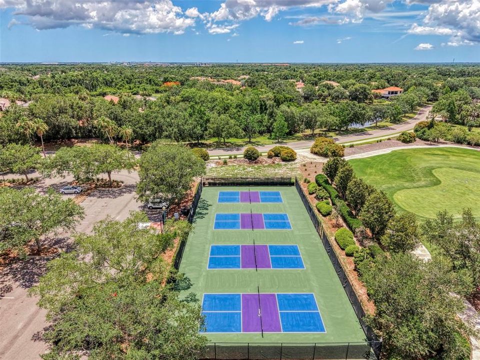 En Venta: $829,900 (3 camas, 2 baños, 2289 Pies cuadrados)