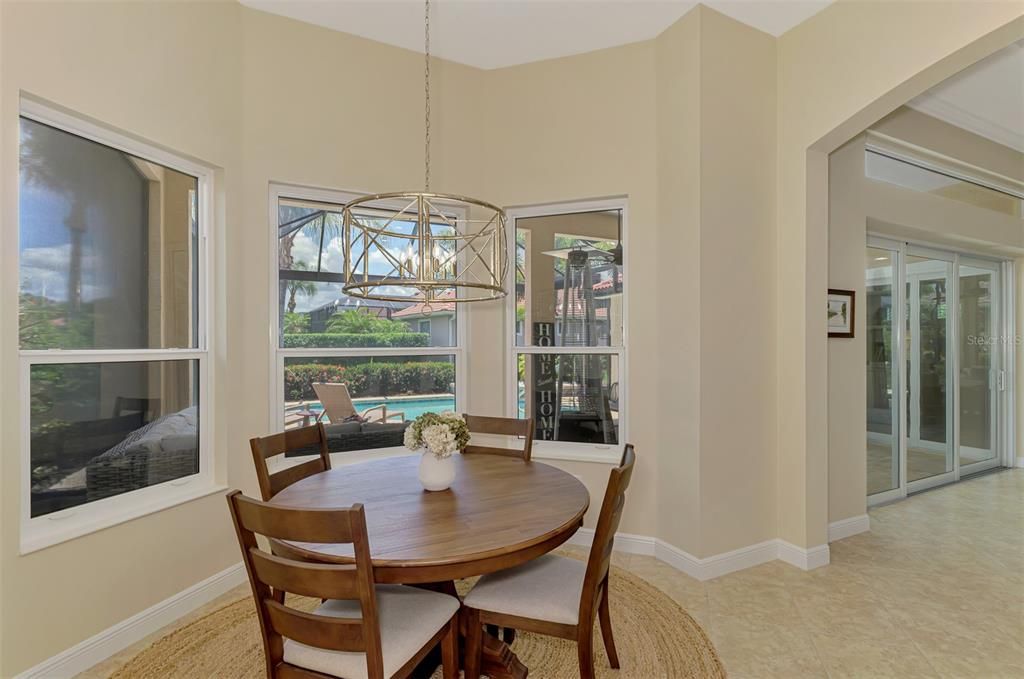 En Venta: $829,900 (3 camas, 2 baños, 2289 Pies cuadrados)