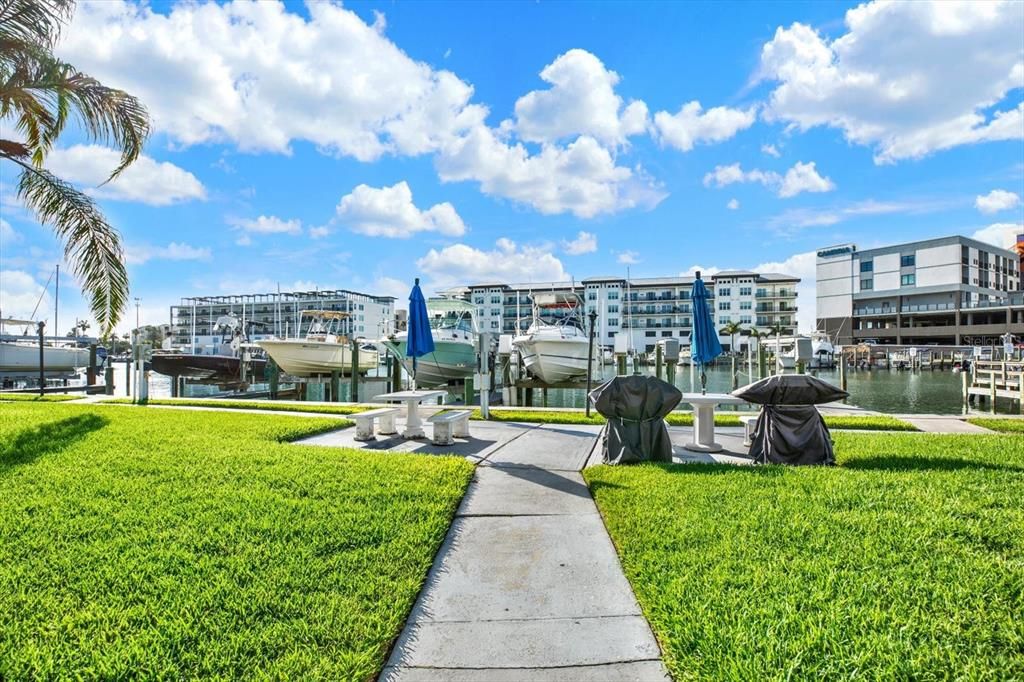 En Venta: $349,900 (1 camas, 1 baños, 755 Pies cuadrados)