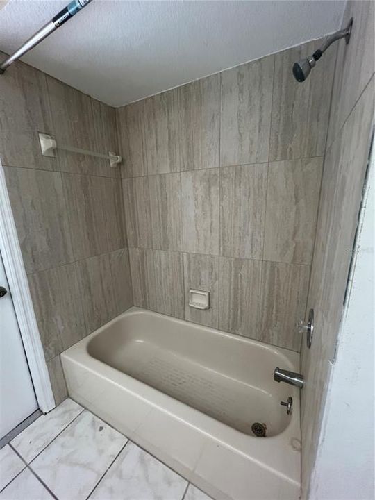 En Renta: $2,200 (3 camas, 2 baños, 1874 Pies cuadrados)