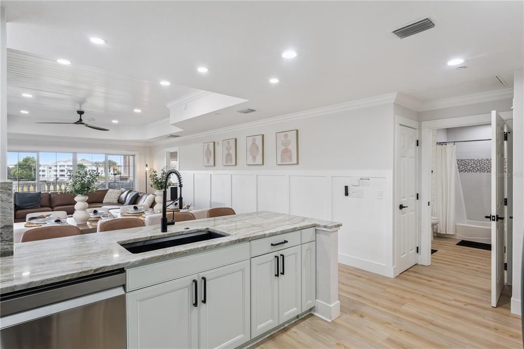 For Sale: $409,900 (3 beds, 3 baths, 1755 Square Feet)