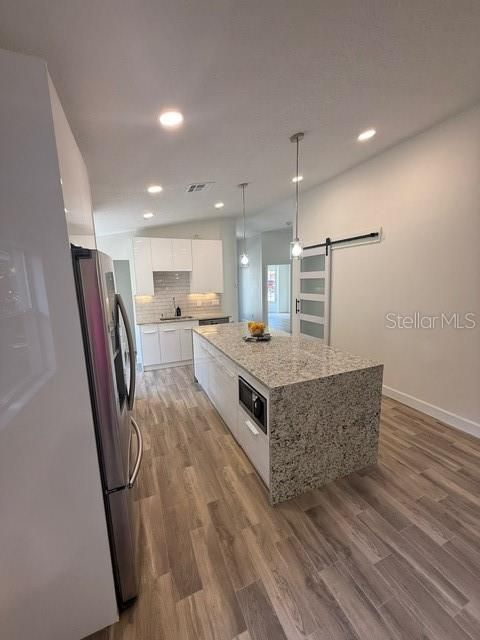 For Sale: $349,900 (3 beds, 2 baths, 1161 Square Feet)