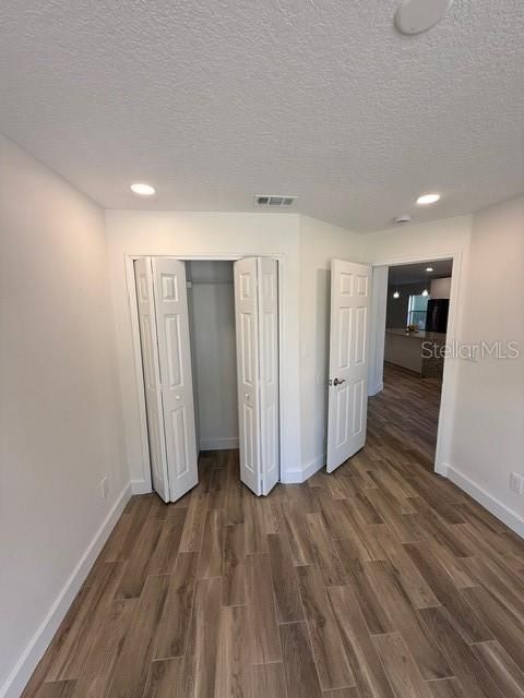For Sale: $349,900 (3 beds, 2 baths, 1161 Square Feet)