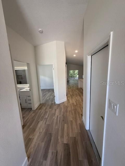 For Sale: $349,900 (3 beds, 2 baths, 1161 Square Feet)