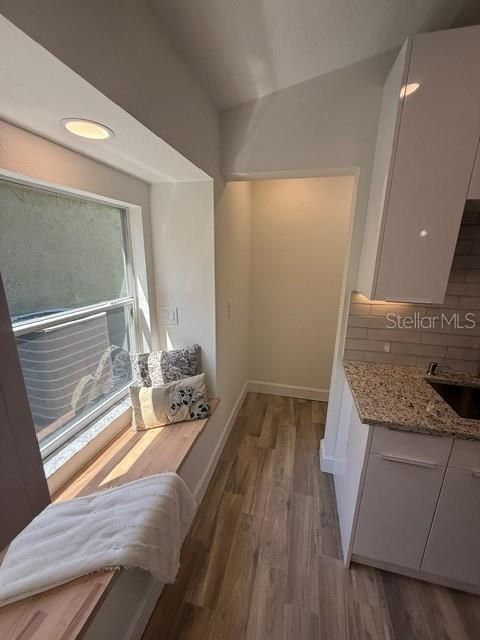 For Sale: $349,900 (3 beds, 2 baths, 1161 Square Feet)