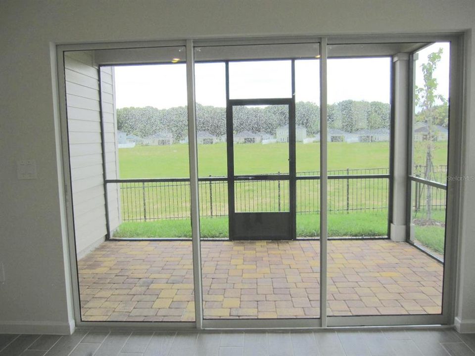 For Rent: $2,200 (3 beds, 2 baths, 1740 Square Feet)