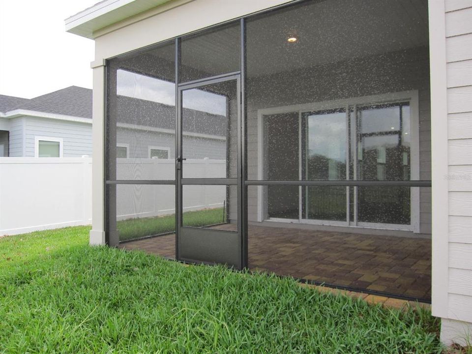 For Rent: $2,200 (3 beds, 2 baths, 1740 Square Feet)