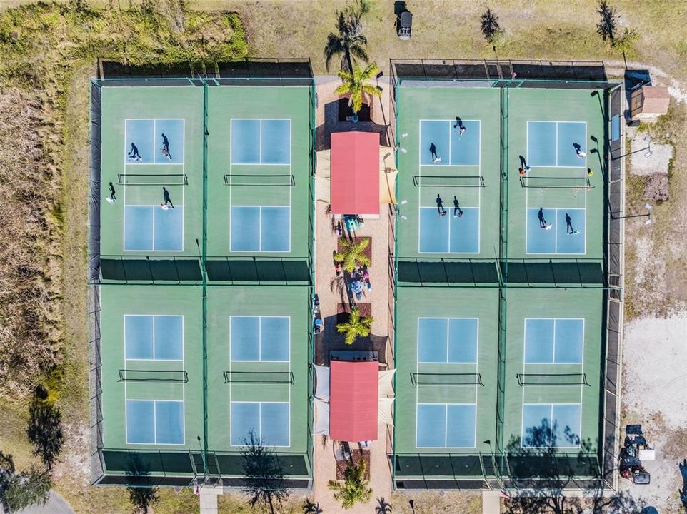 На продажу: $248,000 (2 спален, 2 ванн, 1377 Квадратных фут)