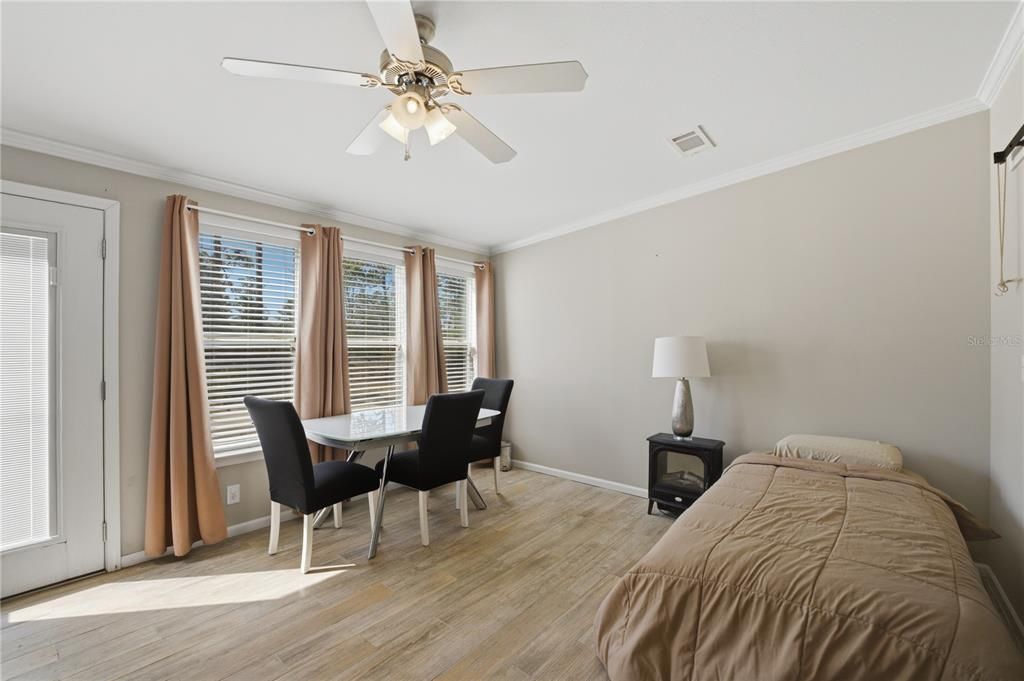 For Sale: $710,000 (4 beds, 3 baths, 2594 Square Feet)