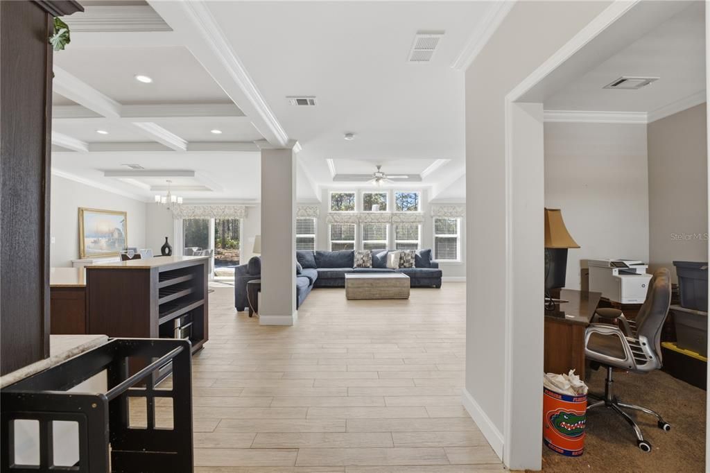 For Sale: $710,000 (4 beds, 3 baths, 2594 Square Feet)