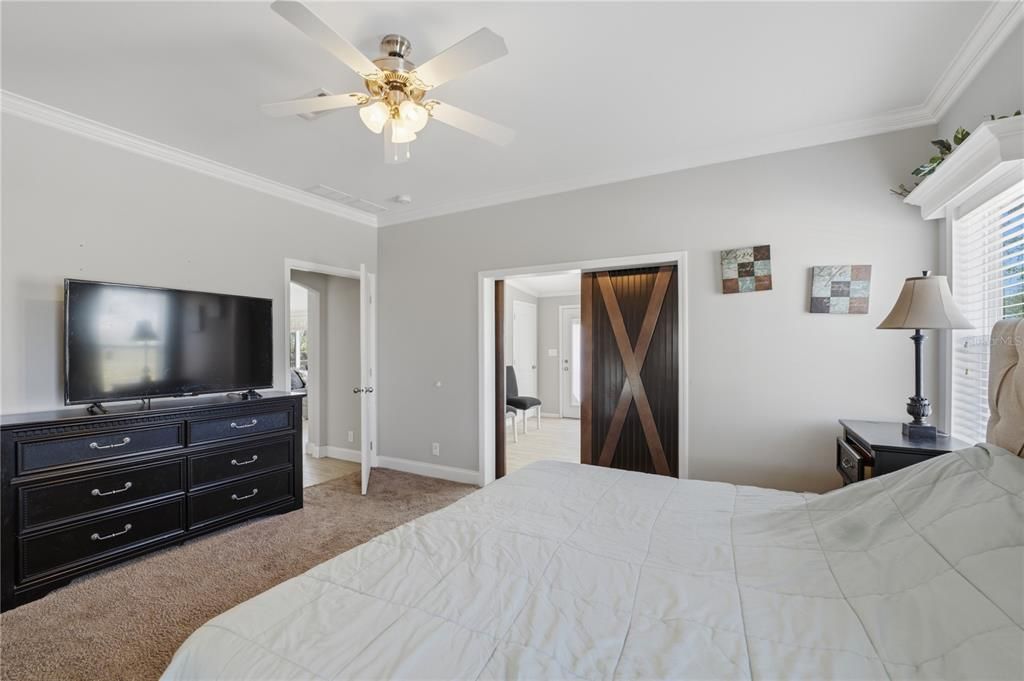 For Sale: $710,000 (4 beds, 3 baths, 2594 Square Feet)
