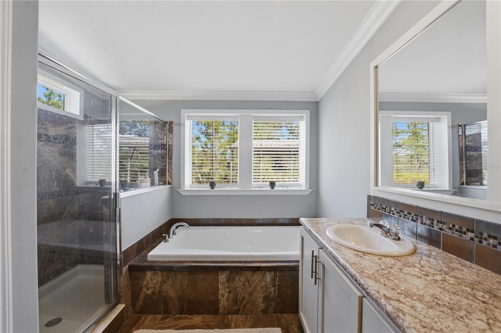 For Sale: $710,000 (4 beds, 3 baths, 2594 Square Feet)