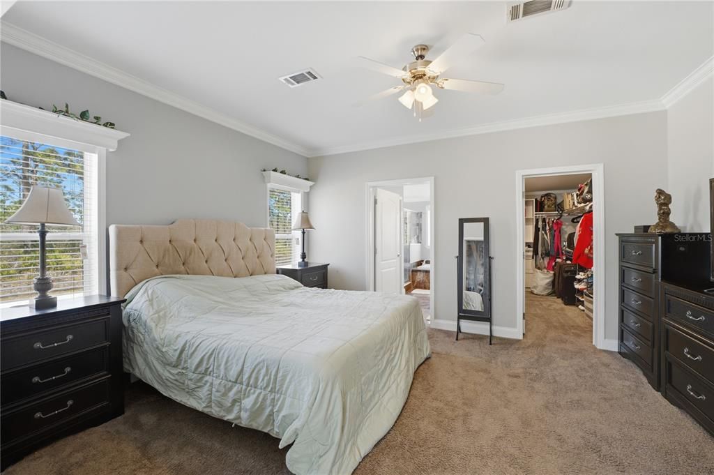 For Sale: $710,000 (4 beds, 3 baths, 2594 Square Feet)