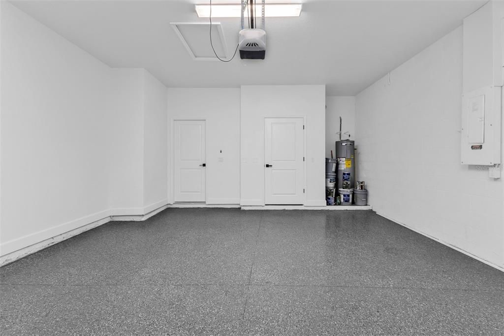 En Venta: $339,900 (4 camas, 2 baños, 1663 Pies cuadrados)