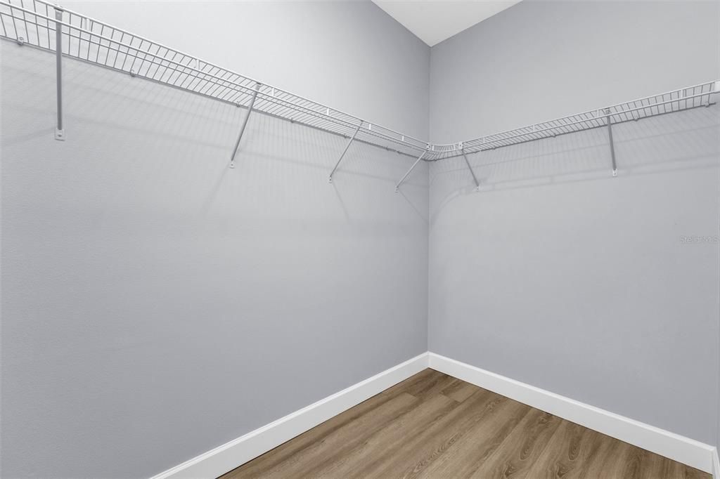 En Venta: $339,900 (4 camas, 2 baños, 1663 Pies cuadrados)