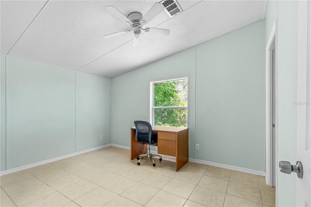 For Sale: $389,000 (3 beds, 2 baths, 1620 Square Feet)