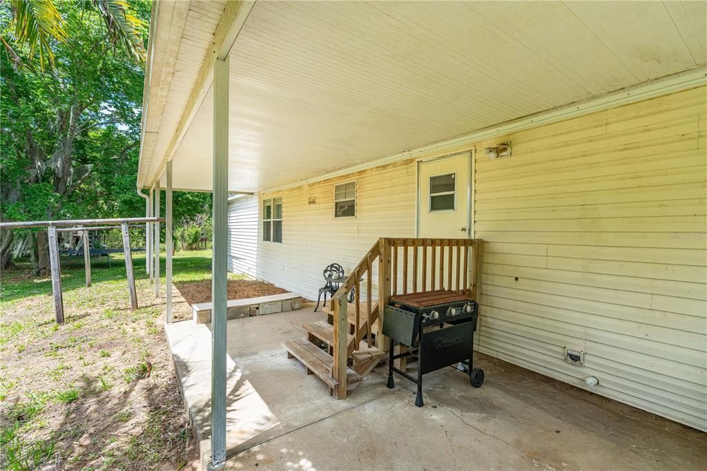 For Sale: $389,000 (3 beds, 2 baths, 1620 Square Feet)