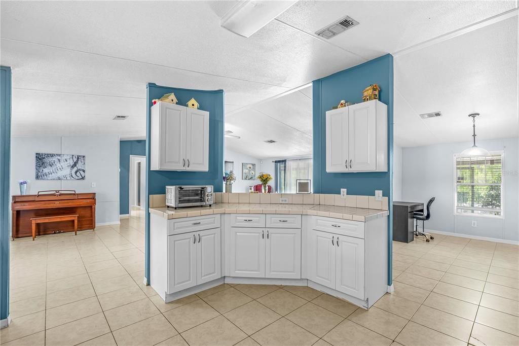 For Sale: $389,000 (3 beds, 2 baths, 1620 Square Feet)