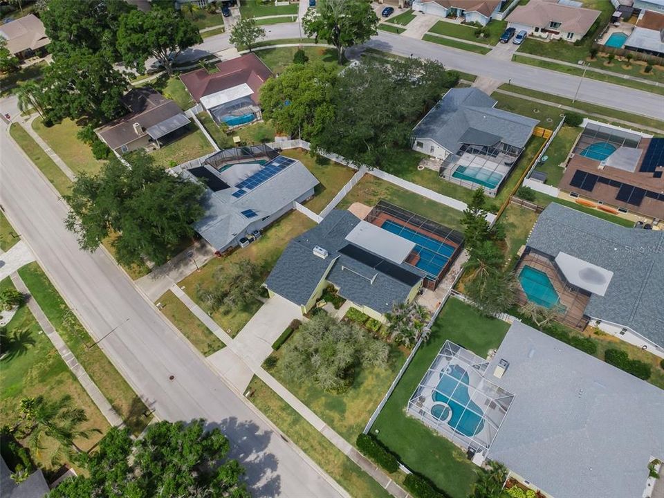 Под контрактом: $559,900 (4 спален, 2 ванн, 1768 Квадратных фут)