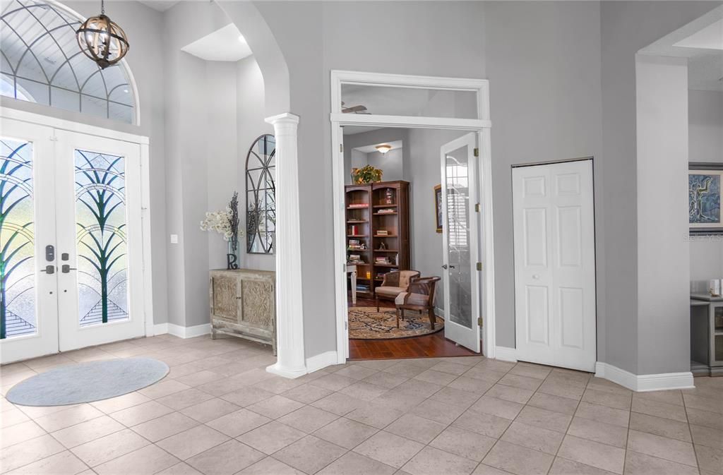 For Sale: $800,000 (5 beds, 4 baths, 4800 Square Feet)