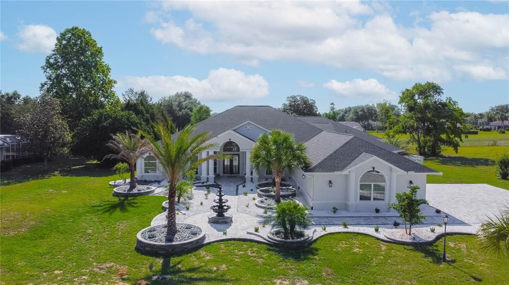 For Sale: $800,000 (5 beds, 4 baths, 4800 Square Feet)