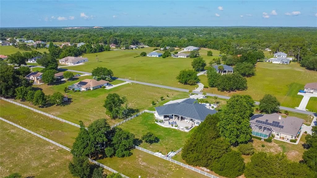 For Sale: $800,000 (5 beds, 4 baths, 4800 Square Feet)