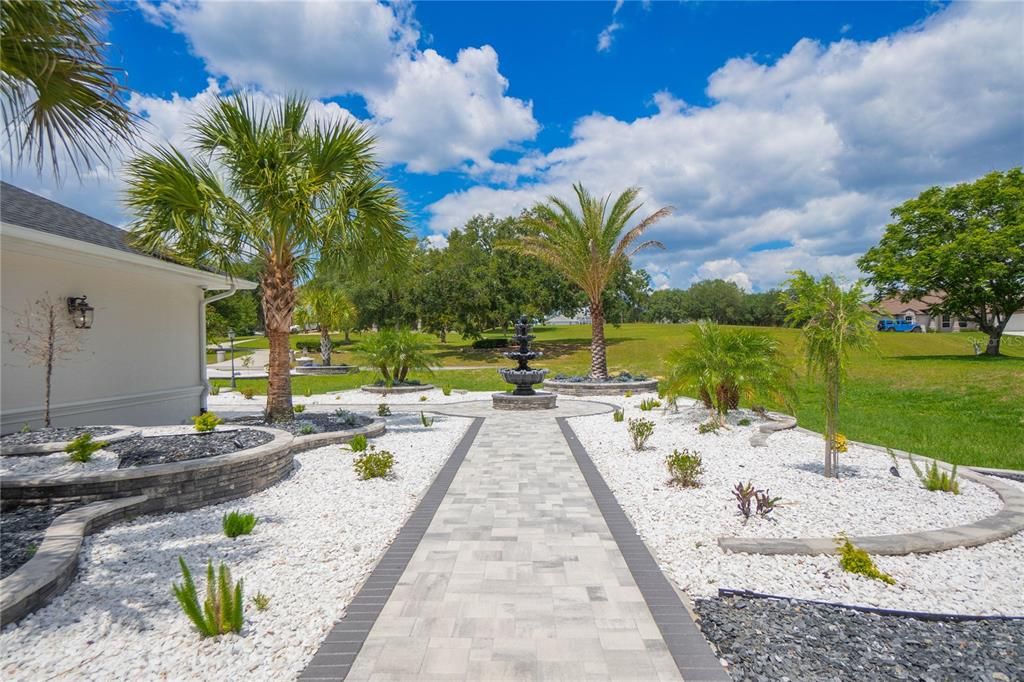 For Sale: $800,000 (5 beds, 4 baths, 4800 Square Feet)