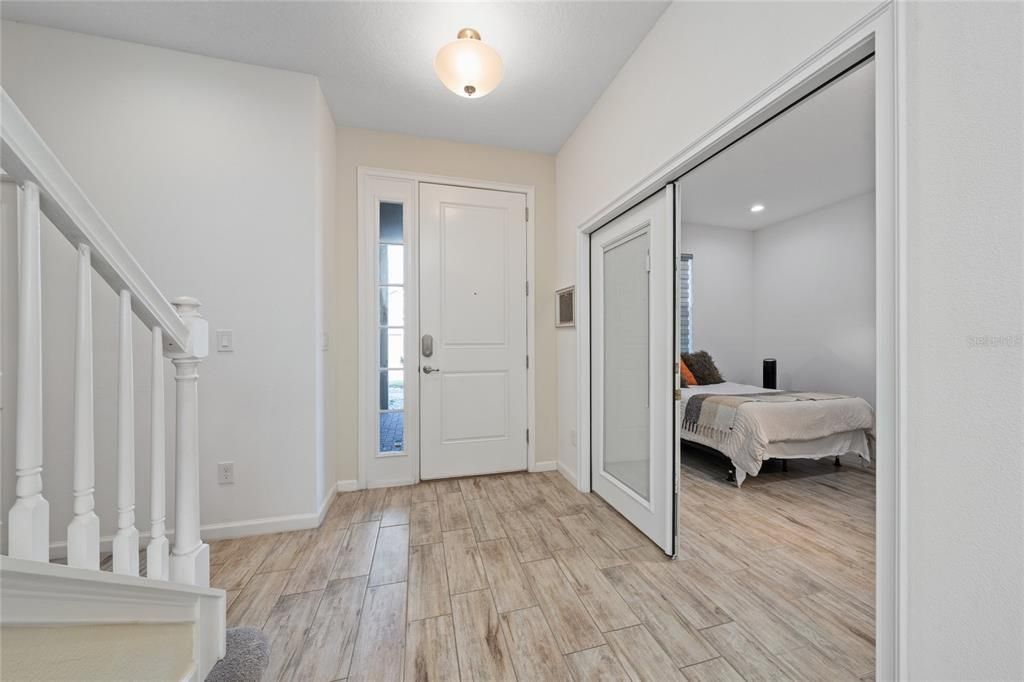 En Venta: $449,990 (4 camas, 3 baños, 2408 Pies cuadrados)