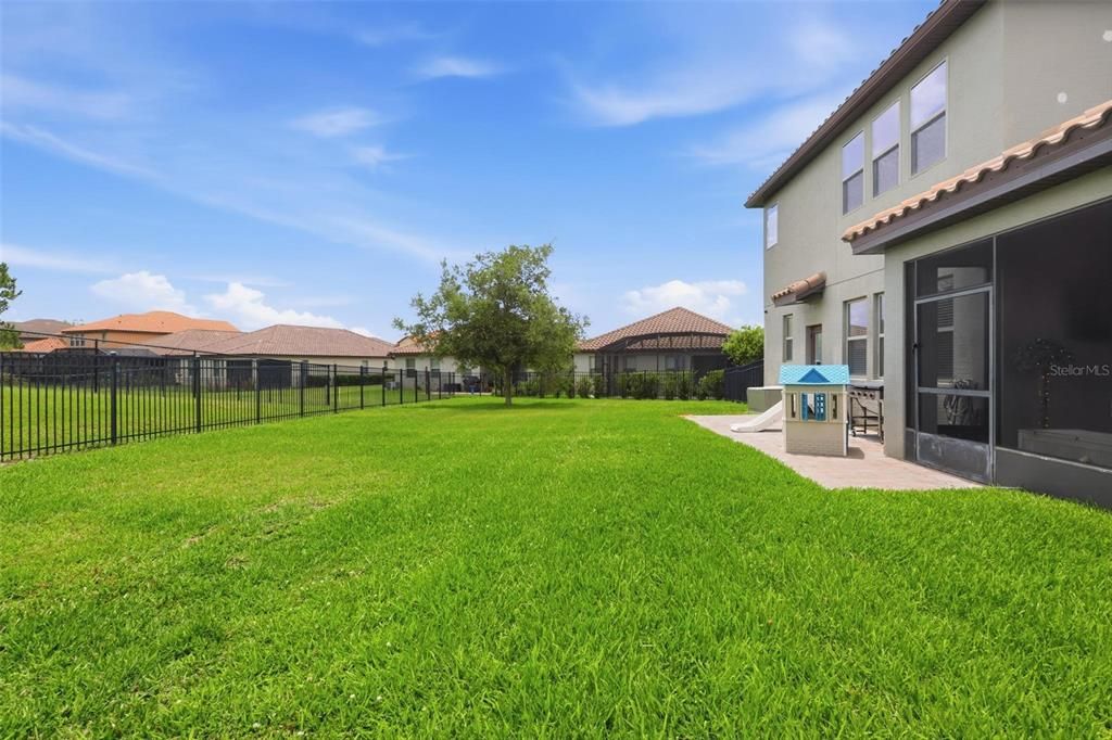 For Sale: $639,999 (5 beds, 3 baths, 3549 Square Feet)