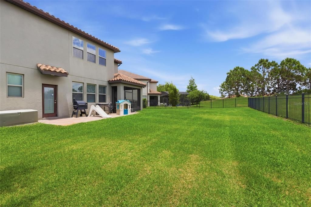 For Sale: $639,999 (5 beds, 3 baths, 3549 Square Feet)