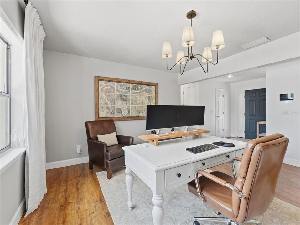 Active With Contract: $430,000 (3 beds, 2 baths, 1690 Square Feet)