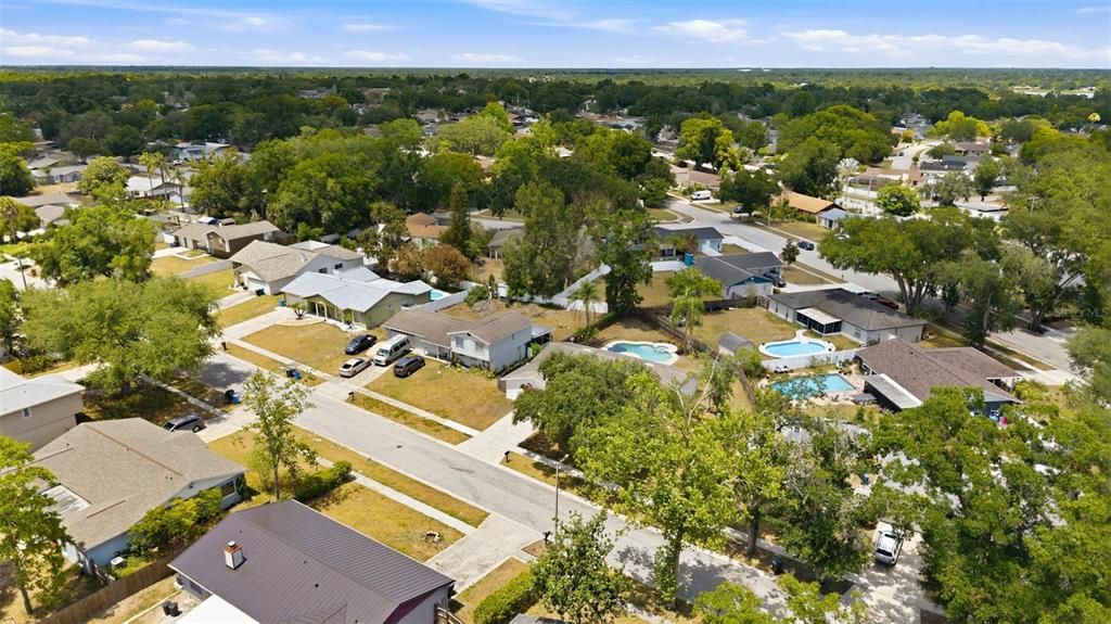 Active With Contract: $430,000 (3 beds, 2 baths, 1690 Square Feet)