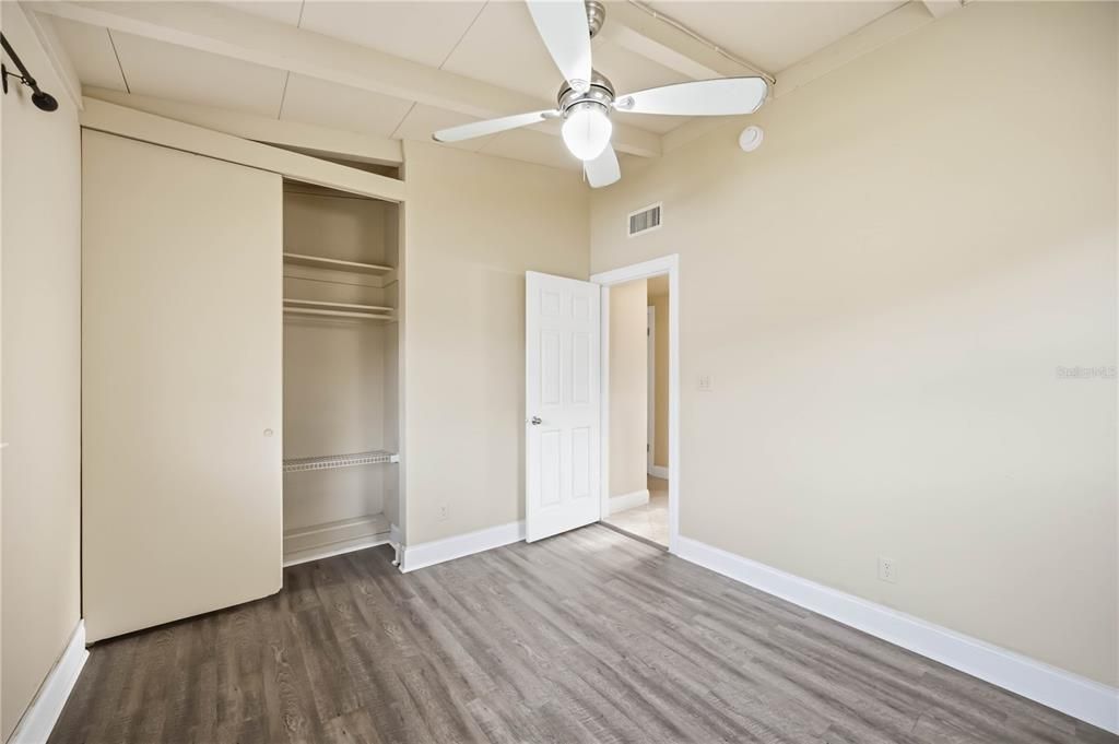 For Sale: $349,900 (3 beds, 3 baths, 1516 Square Feet)