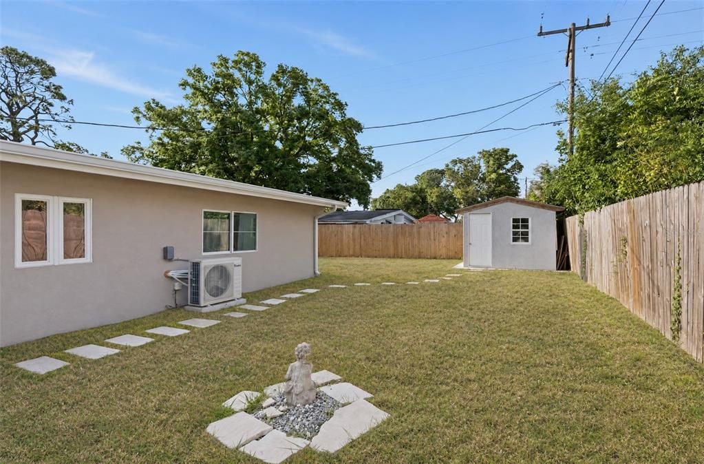 For Sale: $349,900 (3 beds, 3 baths, 1516 Square Feet)